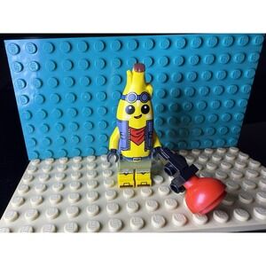 ADVENTURE PEELY Minifigure 77073 LEGO Fortnite Battle Bus fort002